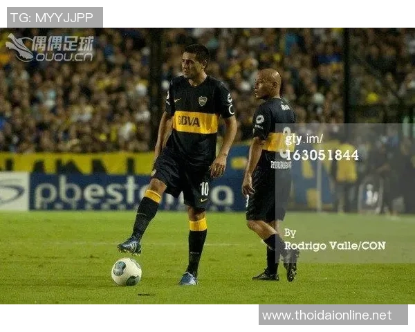 足球明星巴姆图文的传奇旅程与辉煌成就全景回顾